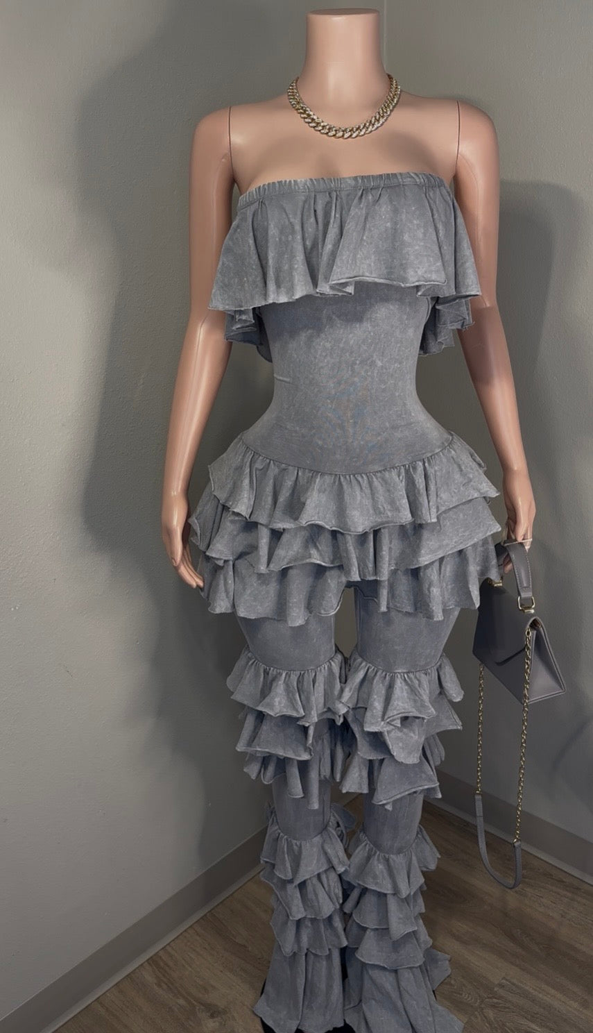 RUFF AROUND THE EDGES JUMPSUIT | GREY