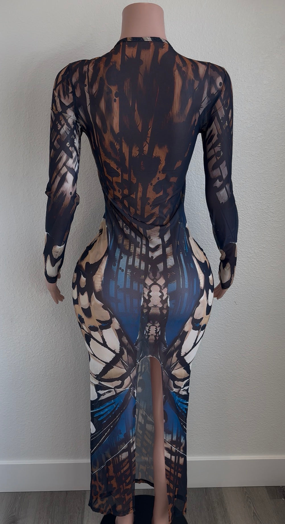 NO FAIR DRESS