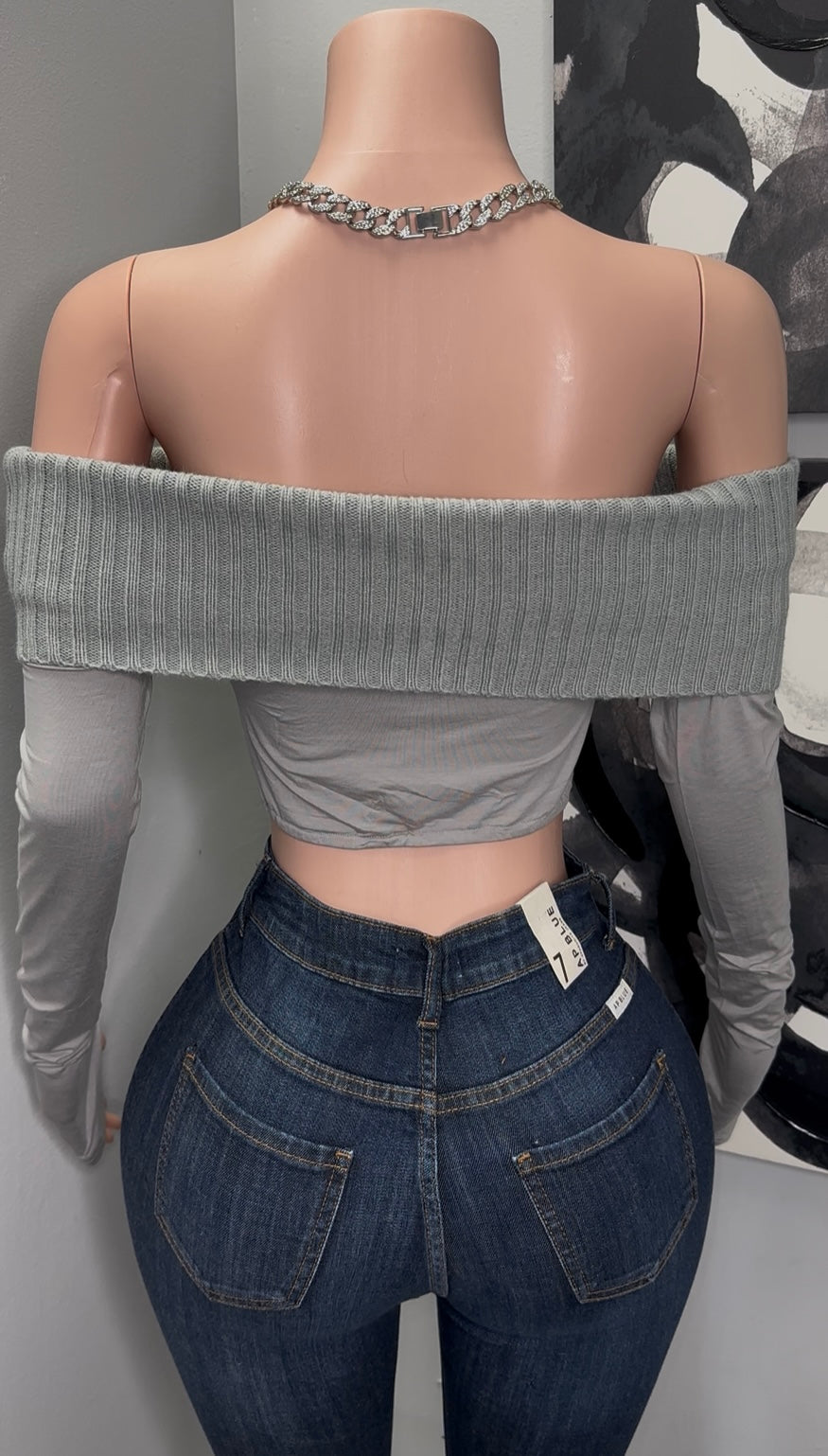 OFF MY SHOULDERS TOP