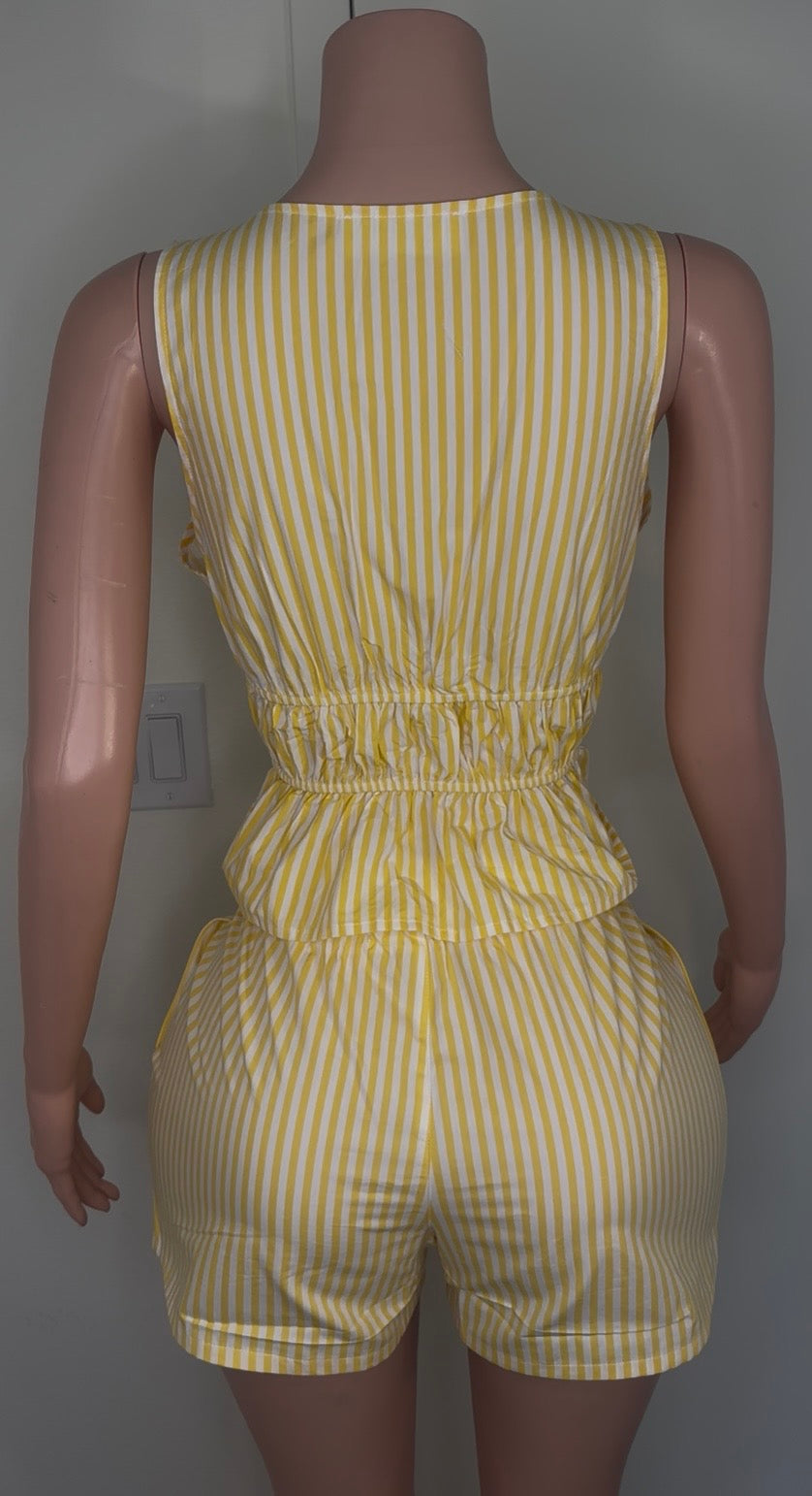 FEELING GIRLY GIRL SHORT SET | 2 COLORS